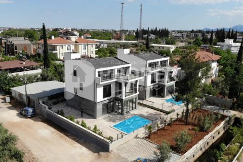 7 rooms Villa in Dosemealti, Turkey No. 11367 1