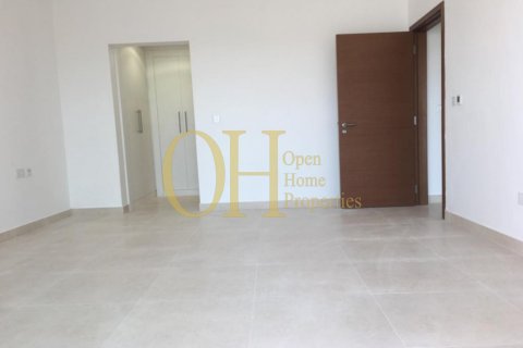 2 bedrooms Apartment on the Yas Island, UAE No. 69641 5