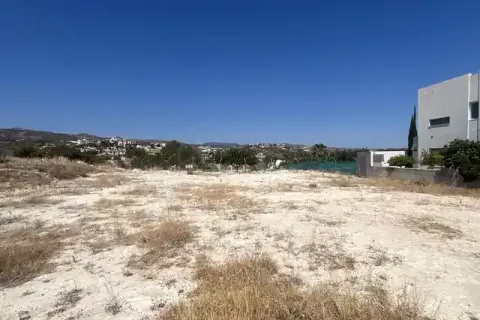 646m² Land in Agios Athanasios, Cyprus No. 43889 1