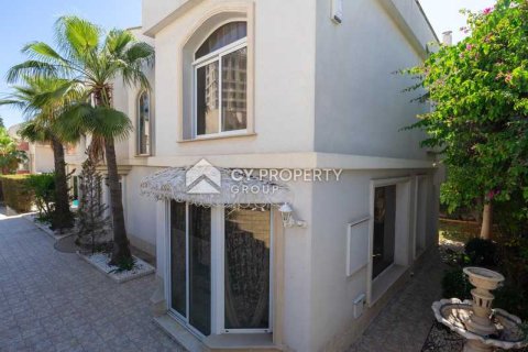 4 bedrooms House in Parekklisia, Cyprus No. 74798 3