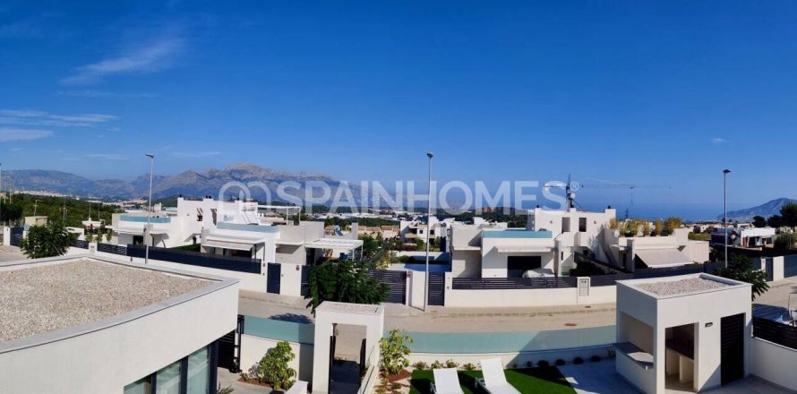 3 bedrooms Villa in Polop, Spain No. 27881