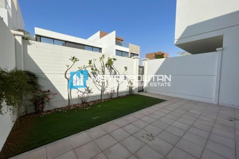 3 bedrooms Townhouse in Al Salam Street, UAE No. 7767 4