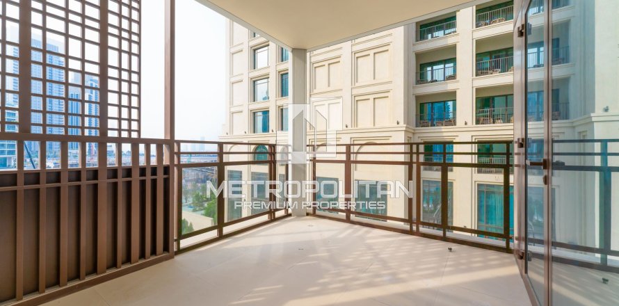 2 bedrooms Apartment in Creek Beach, UAE No. 7756