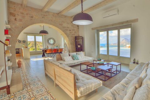 4 bedrooms Villa in Chania, Greece No. 47104 29