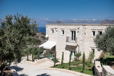 4 bedrooms Villa in Chania, Greece No. 47104 24