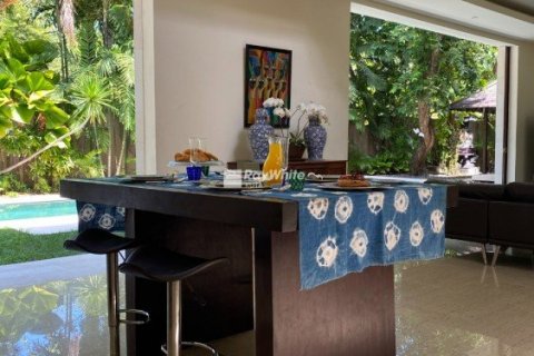 5 bedrooms Villa in Seminyak, Indonesia No. 22890 22