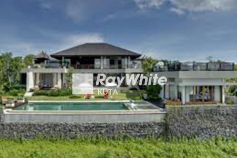 4 bedrooms Villa in Jimbaran, Indonesia No. 22892 2