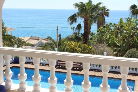 4 bedrooms Villa in El Campello, Spain No. 26152 1