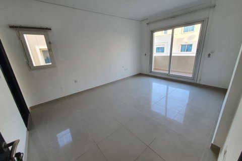 5 dormitorios Villa en Al Reef, UAE No. 7432 11