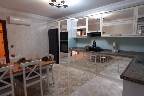 3+1 Apartment en Mahmutlar, Turkey No. 16506 5