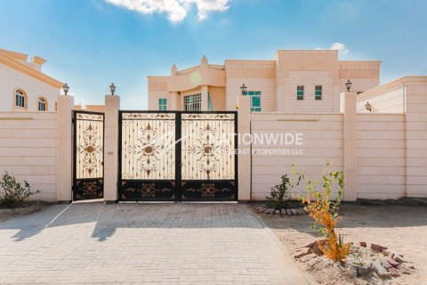 6 chambres Villa à Shakhbout City, UAE No. 3722 15