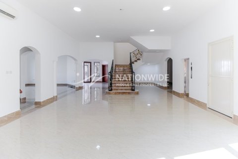 6 bedrooms Villa in Shakhbout City, UAE No. 3722 12