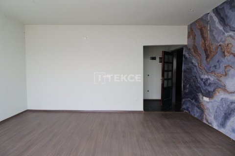 3+1 Penthouse in Istanbul, Turkey No. 13852 11