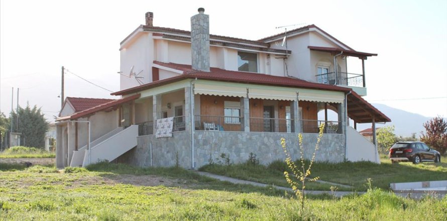 5 bedrooms Villa in Dion, Greece No. 59757