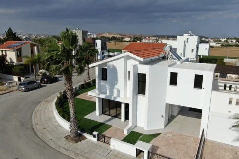 4 chambres Villa à Larnaca, Cyprus No. 63070 8