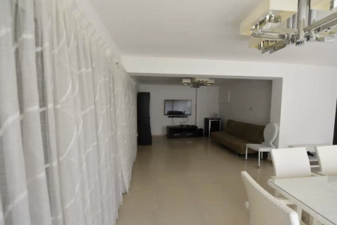 4 bedrooms Villa in Germasogeia, Cyprus No. 63069 5