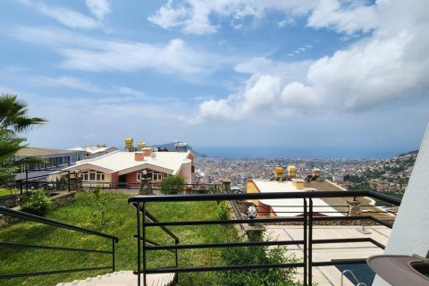 2+1 Apartment en Bektas, Turkey No. 13897 6