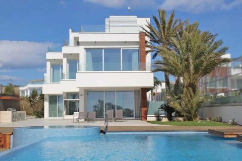 6 bedrooms Villa in Ayia Napa, Cyprus No. 52582 1