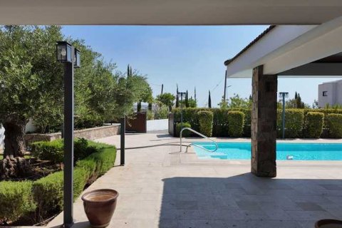 5 bedrooms Villa in Erimi, Cyprus No. 52580 4