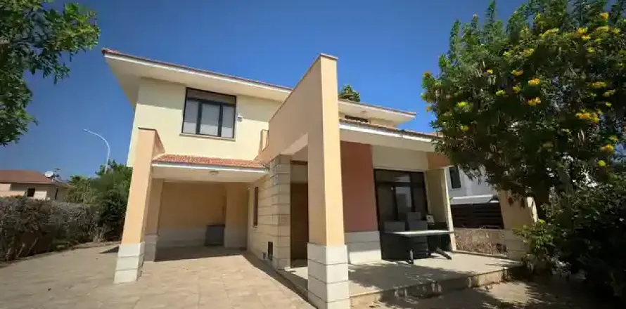 4 dormitorios House en Larnaca, Cyprus No. 52585