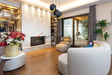 6+1 Villa en Kartal, Turkey No. 17105 20