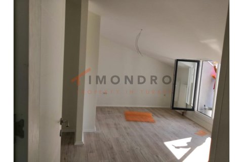 5+1 Apartment in Tuzla, Turkey No. 21994 13