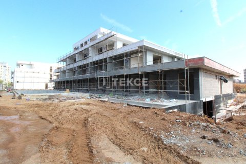 2+1 Apartment in Aksu, Turkey No. 22090 17