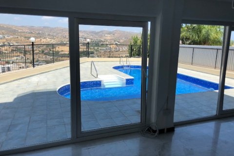 4 bedrooms Villa in Germasogeia, Cyprus No. 53268 13