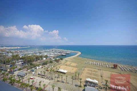 2 dormitorios Apartment en Larnaca, Cyprus No. 66147 4