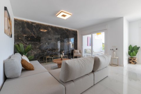 4 dormitorios Penthouse en Cortes (San Pedro De Alcantara), Spain No. 27568 2