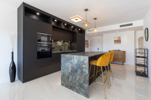 4 dormitorios Penthouse en Cortes (San Pedro De Alcantara), Spain No. 27568 1