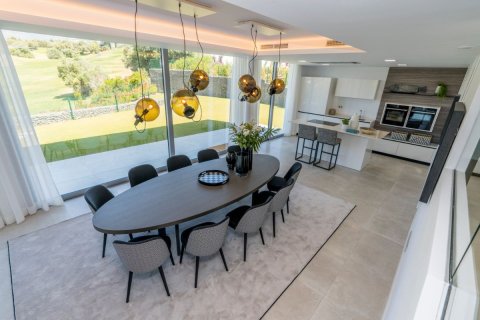 4 dormitorios Villa en Marbella, Spain No. 27598 11