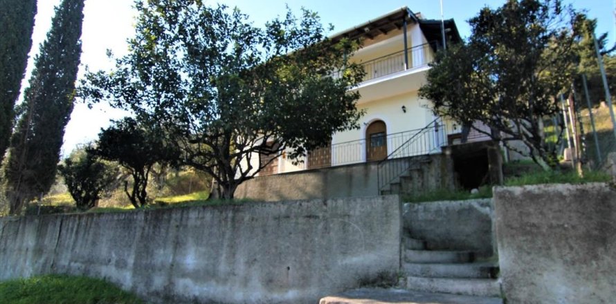 5 bedrooms Maisonette in Corfu, Greece No. 56938