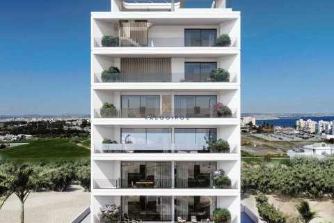 3 bedrooms Apartment in Larnaca, Cyprus No. 76284 1