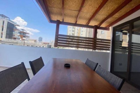 3 bedrooms Apartment in Limassol, Cyprus No. 72230 10