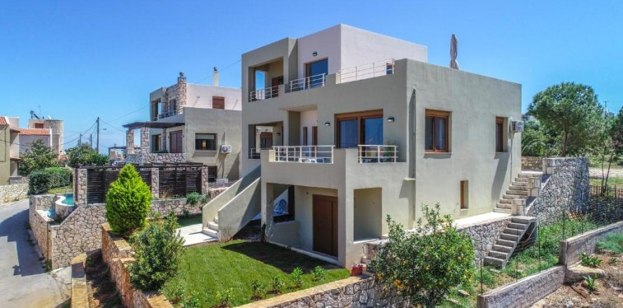 5 bedrooms Villa in Chania, Greece No. 23857