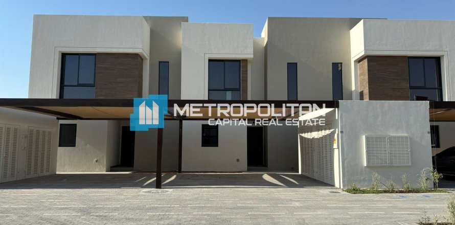 3 bedrooms Townhouse on the Yas Island, UAE No. 7573