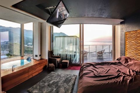 2 bedrooms Apartment in Budva, Montenegro No. 66846 12