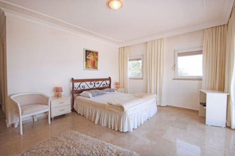 5 rooms Villa in Kestel, Turkey No. 21272 11