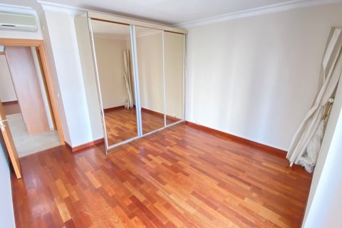 3+1 Apartment in Istanbul, Turkey No. 15155 4