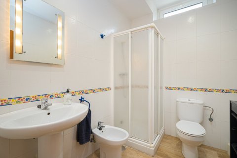 5 chambres Appartement à Alicante, Spain No. 25615 3