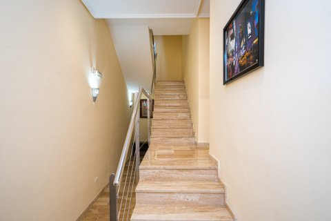 5 dormitorios Apartment en Alicante, Spain No. 25615 23