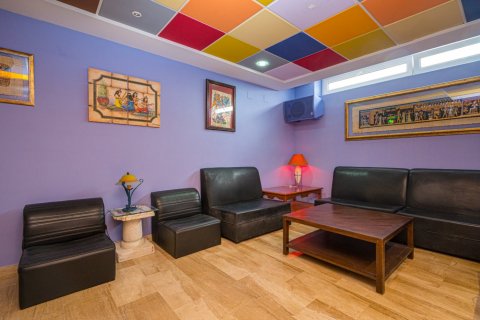 5 dormitorios Apartment en Alicante, Spain No. 25615 27