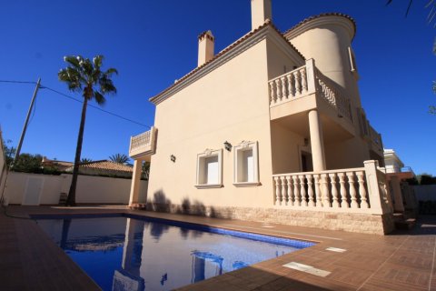 4 chambres Villa à Cabo Roig, Spain No. 25608 29