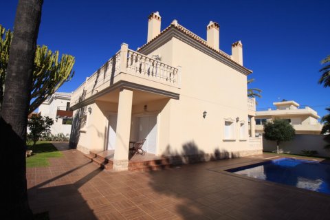 4 dormitorios Villa en Cabo Roig, Spain No. 25608 27