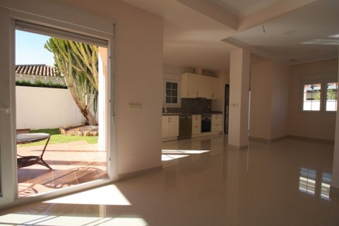 4 chambres Villa à Cabo Roig, Spain No. 25608 20