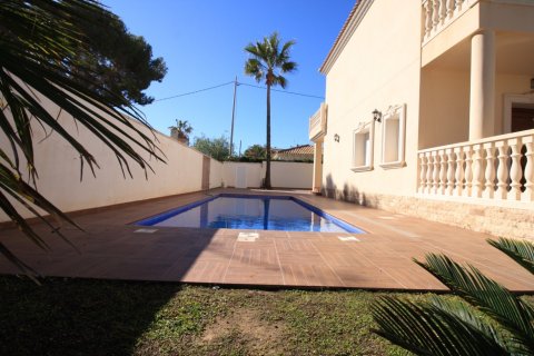 4 chambres Villa à Cabo Roig, Spain No. 25608 28