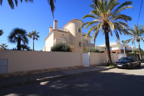 4 chambres Villa à Cabo Roig, Spain No. 25608 1