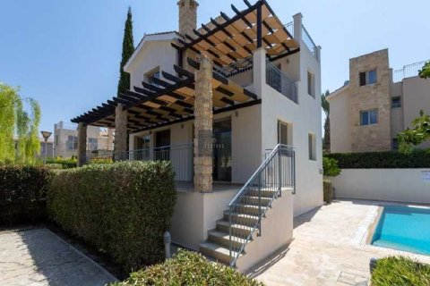 3 bedrooms Villa in Chrysochou, Cyprus No. 76168 5