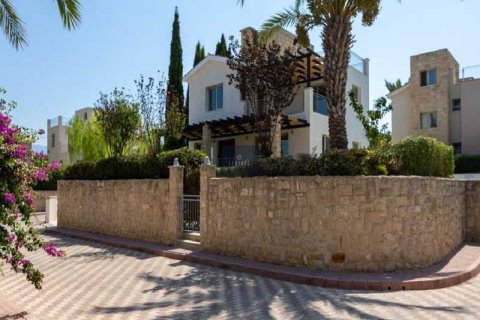 3 bedrooms Villa in Chrysochou, Cyprus No. 76168 4